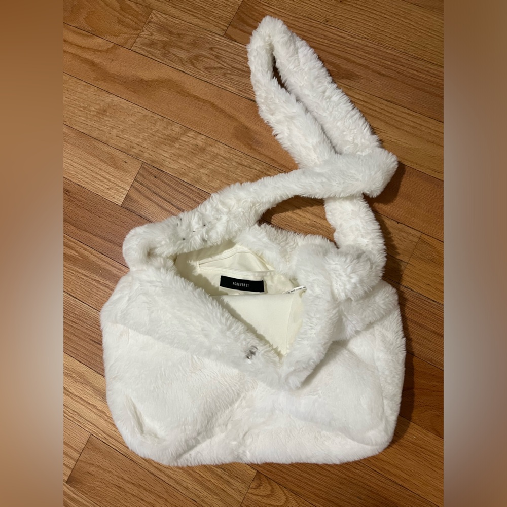 Forever 21 Faux Fur White Crossover Bag View 4